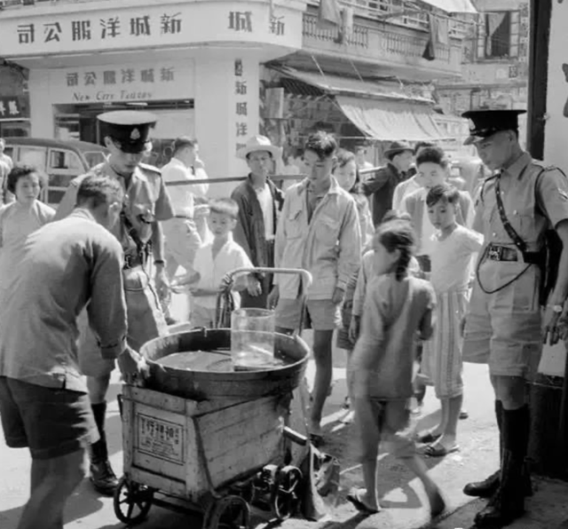 关于香港的一组老照片：诉尽历史的沧桑与悲凉